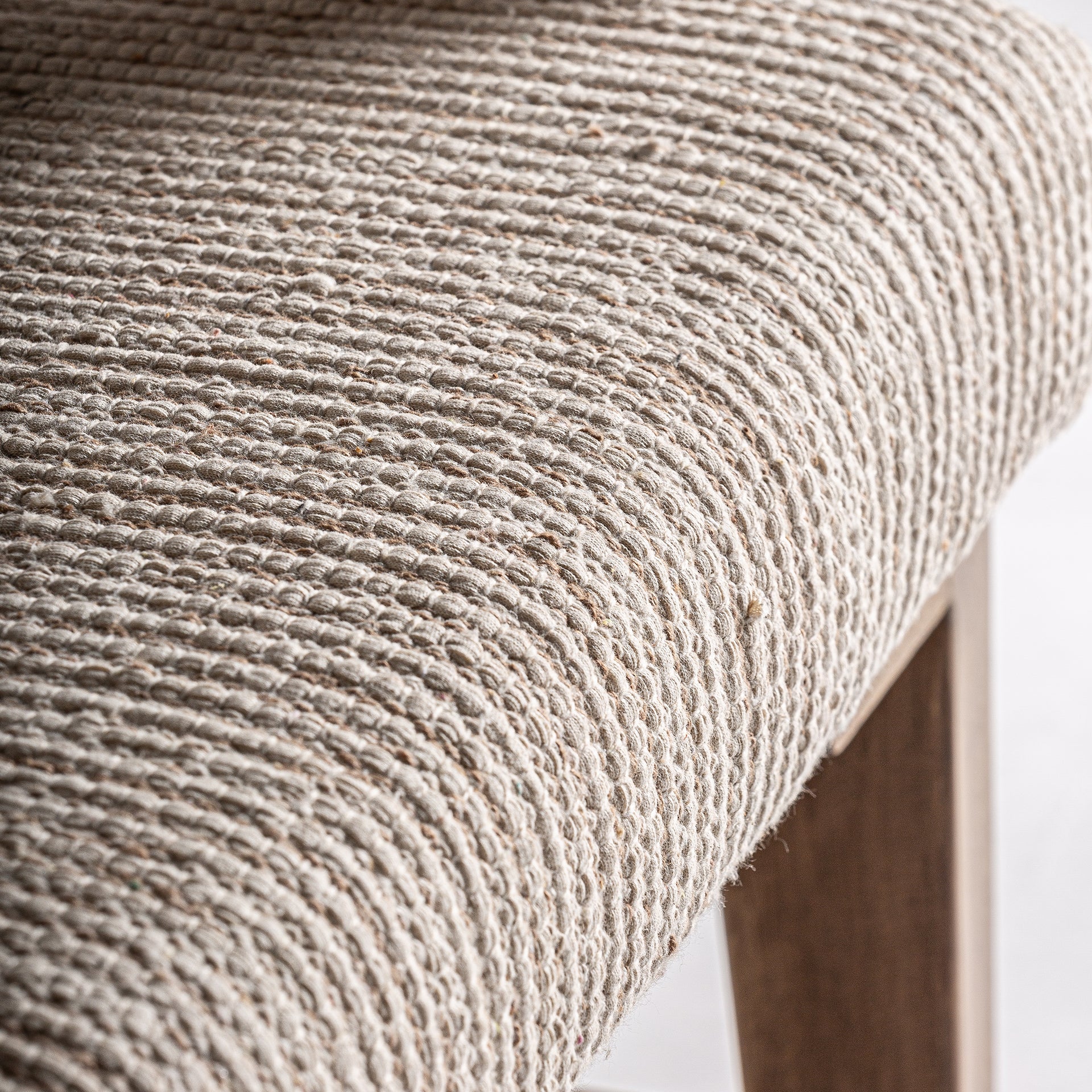 ROMARAND ARMCHAIR